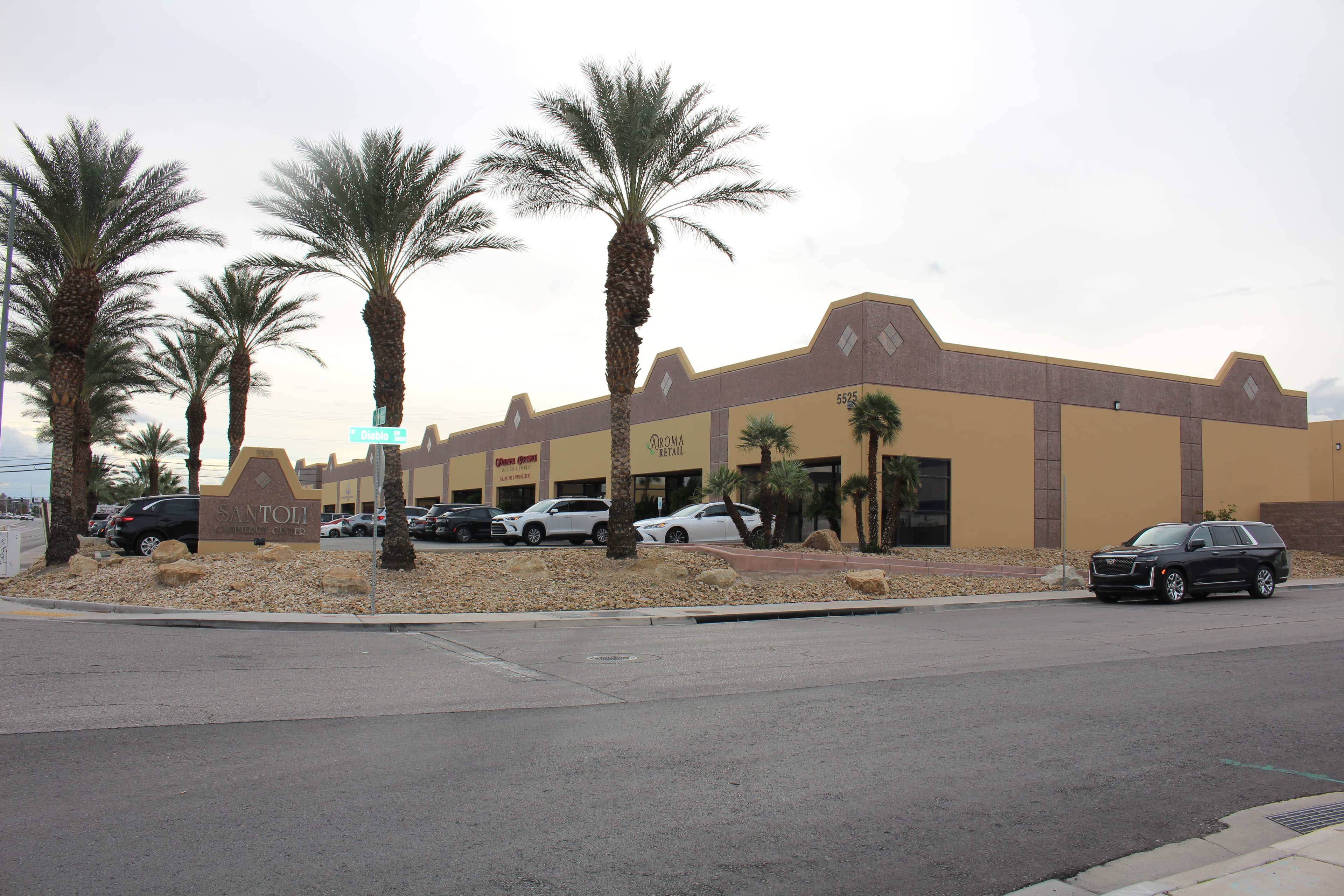 Santoli Commerce Center thumbnail 2